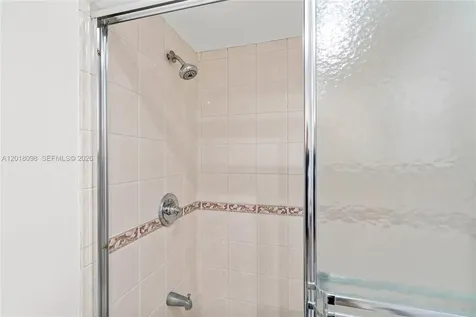 13611 SW 77th Street Miami FL 33183