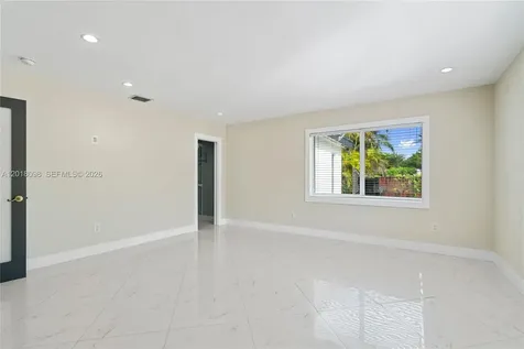 13611 SW 77th Street Miami FL 33183