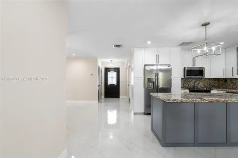 13611 SW 77th Street Miami FL 33183