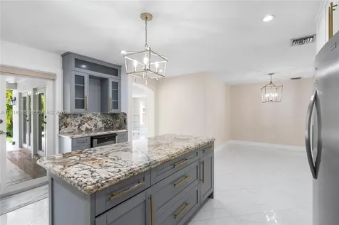 13611 SW 77th Street Miami FL 33183