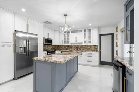 13611 SW 77th Street Miami FL 33183