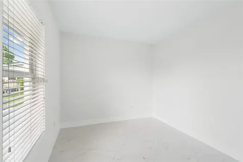 13611 SW 77th Street Miami FL 33183
