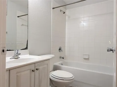 6009 SW 19th Street North Lauderdale FL 33068