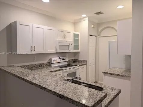 6009 SW 19th Street North Lauderdale FL 33068