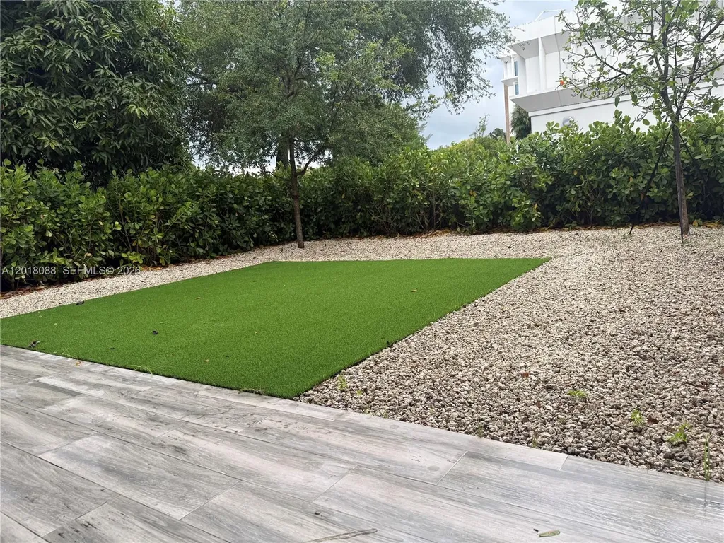 830 SW 30th Street Fort Lauderdale FL 33315