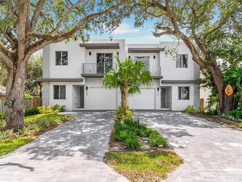 830 SW 30th Street Fort Lauderdale FL 33315
