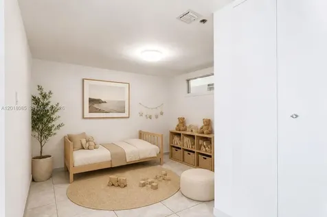 1717 NE Bayshore Drive Miami FL 33132