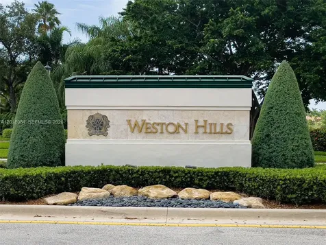 2538 Montclaire Court Weston FL 33327