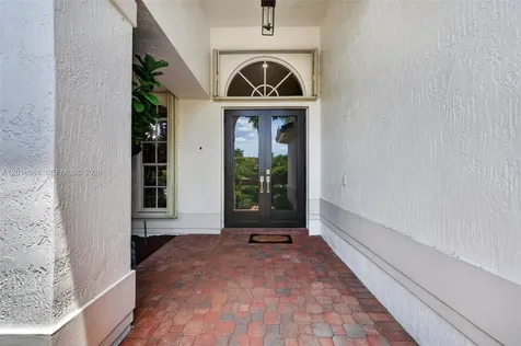 2538 Montclaire Court Weston FL 33327