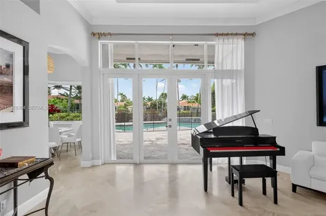 2538 Montclaire Court Weston FL 33327