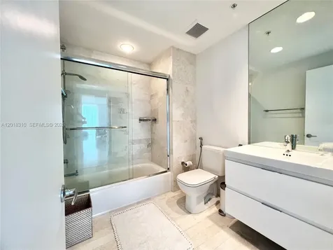 17111 Biscayne Boulevard North Miami Beach FL 33160