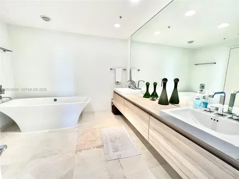 17111 Biscayne Boulevard North Miami Beach FL 33160