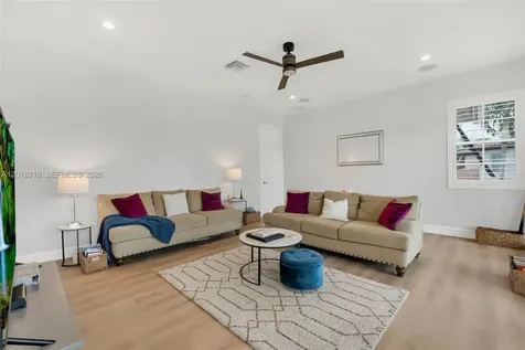 11075 NW 79th Place Parkland FL 33076