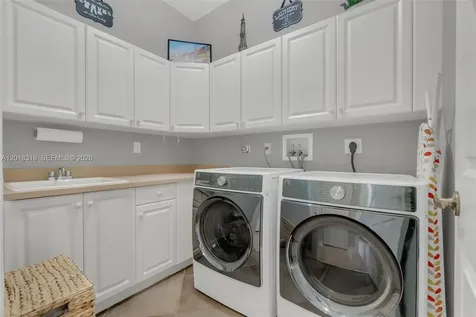 11075 NW 79th Place Parkland FL 33076