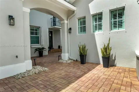 11075 NW 79th Place Parkland FL 33076