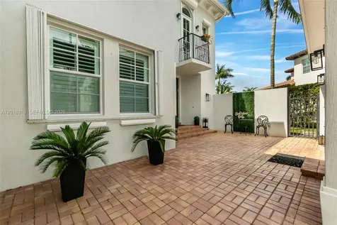 11075 NW 79th Place Parkland FL 33076