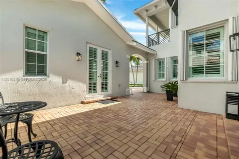 11075 NW 79th Place Parkland FL 33076