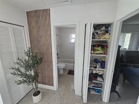 1241 NW 6th Street Miami FL 33125