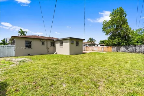 3155 NW 81st Terrace Miami FL 33147