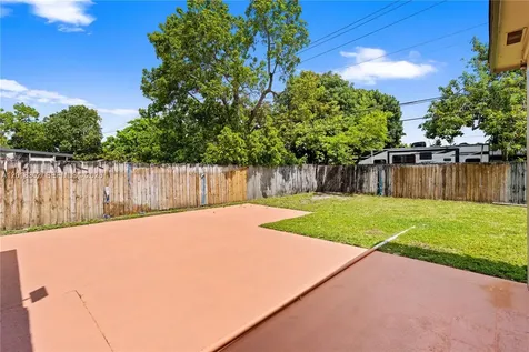 3155 NW 81st Terrace Miami FL 33147