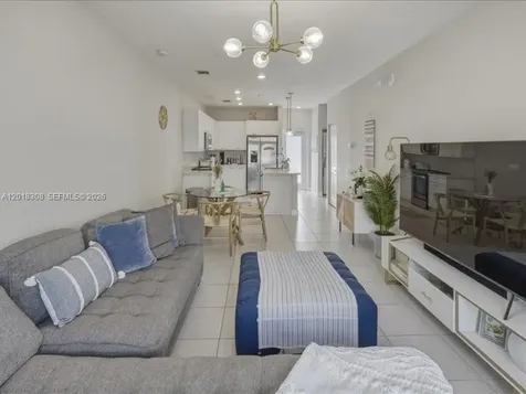 8201 NW 41st Street Doral FL 33166