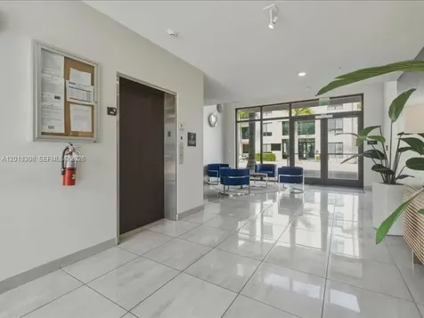 8201 NW 41st Street Doral FL 33166