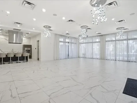 8201 NW 41st Street Doral FL 33166
