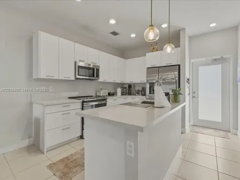 8201 NW 41st Street Doral FL 33166