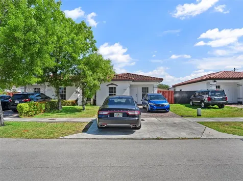 12321 SW 214th Terrace Miami FL 33177