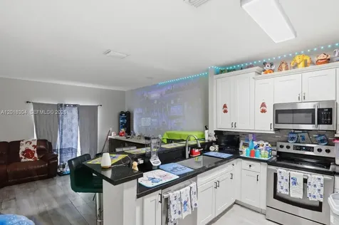 2216 SE 23rd Terrace Homestead FL 33035