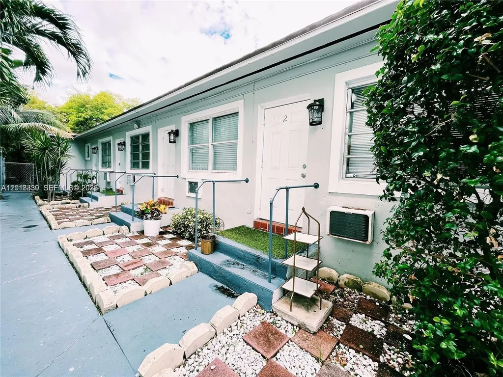 7630 Byron Avenue Miami Beach FL 33141