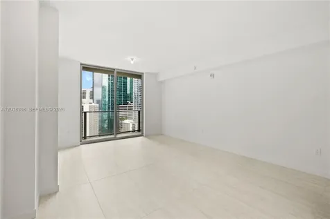 77 SE 5th Miami FL 33131