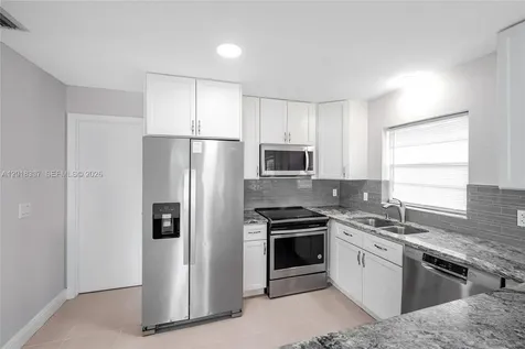 429 Avenida Hermosa West Palm Beach FL 33405