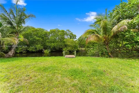 1031 NW 21st Street Fort Lauderdale FL 33311