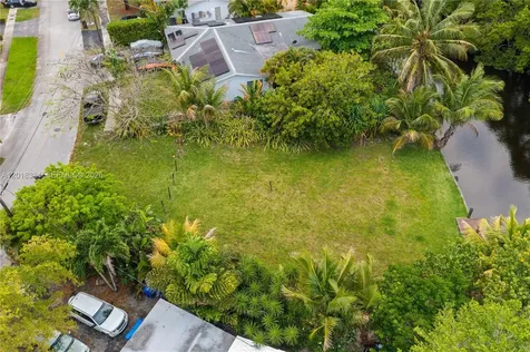1031 NW 21st Street Fort Lauderdale FL 33311