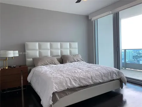 200 Biscayne Boulevard Way Miami FL 33131