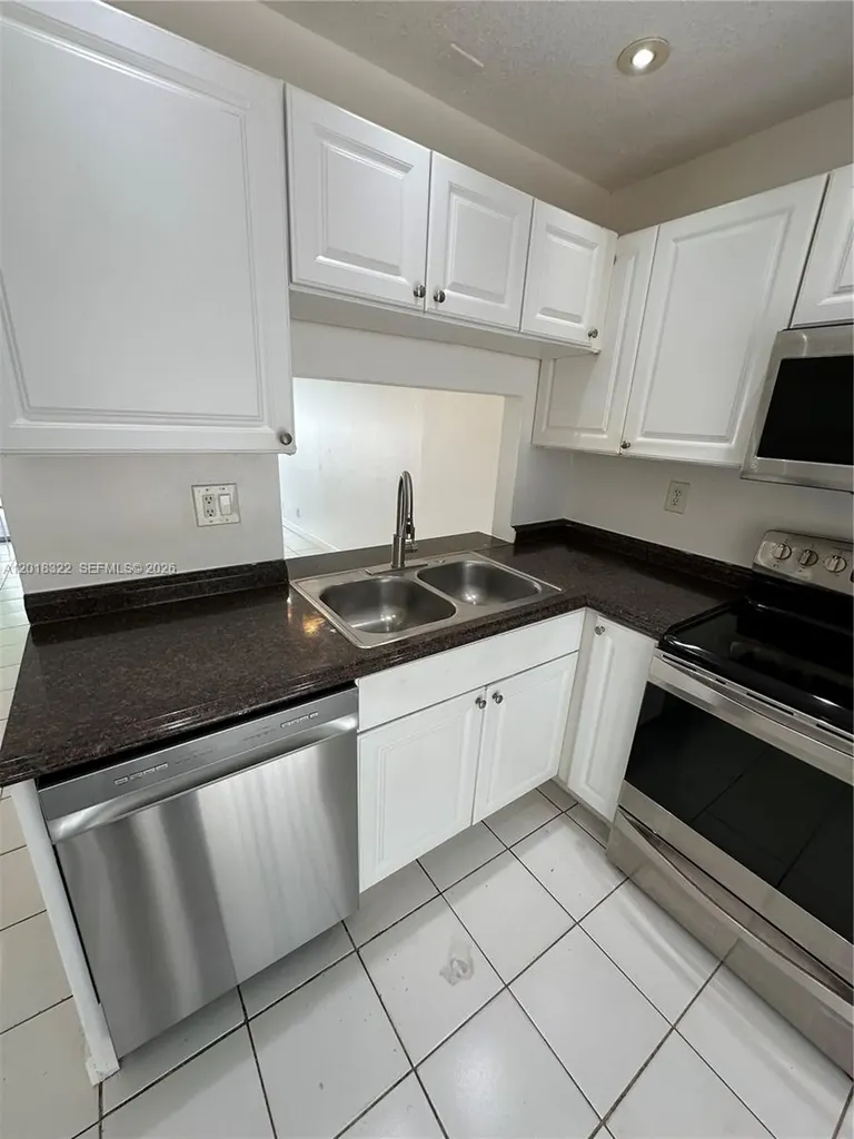 3005 NW 5th Terrace Pompano Beach FL 33064
