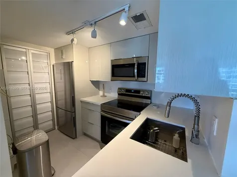 770 Claughton Island Drive Miami FL 33131