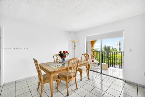 4801 NW 7th Street Miami FL 33126