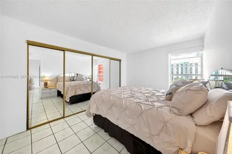 4801 NW 7th Street Miami FL 33126