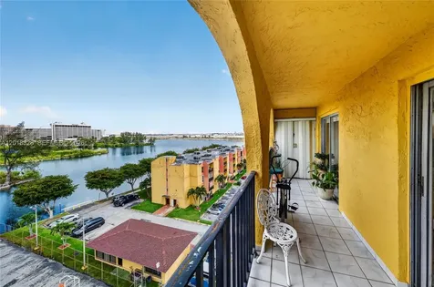 4801 NW 7th Street Miami FL 33126