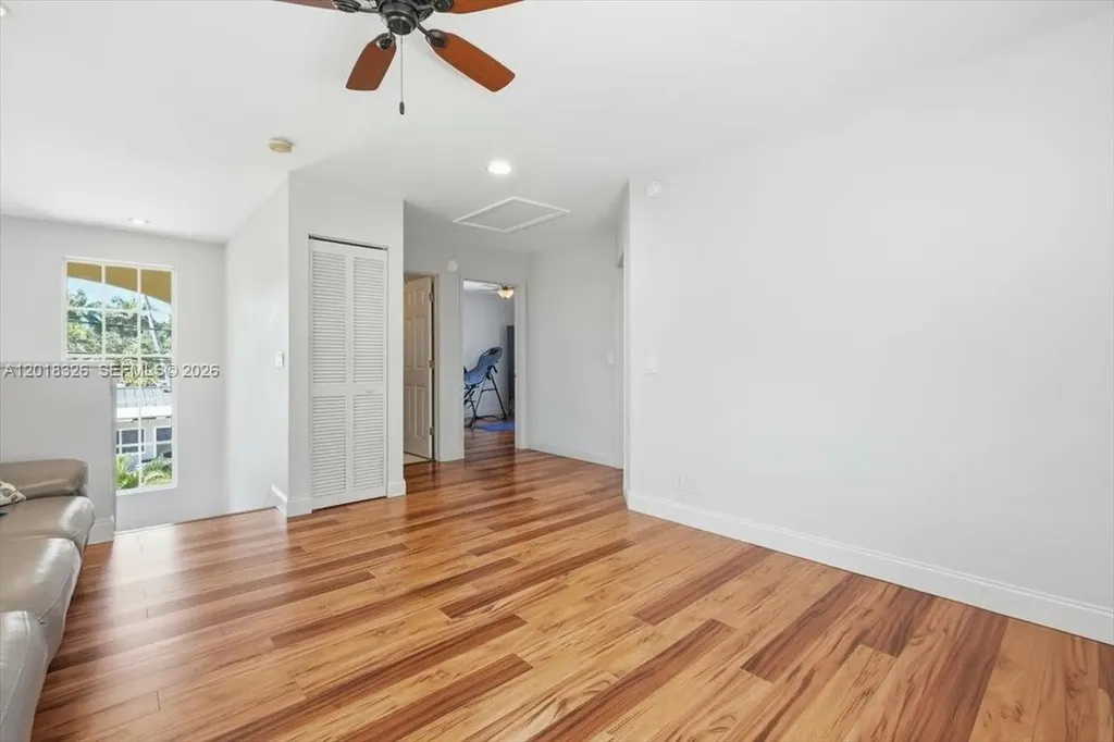 1282 Grant Court Hollywood FL 33019