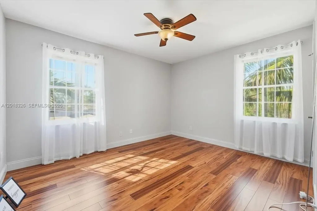 1282 Grant Court Hollywood FL 33019