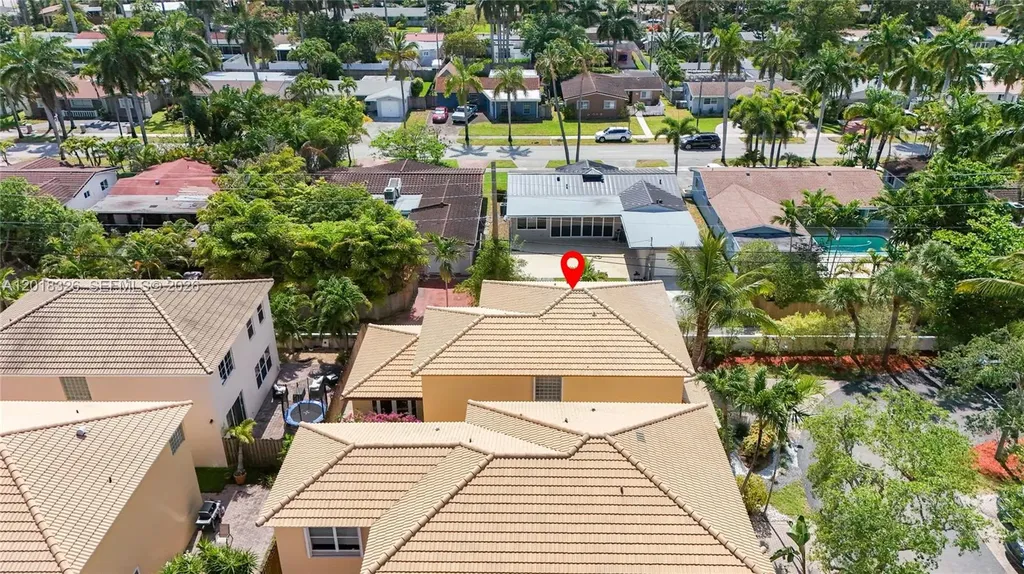 1282 Grant Court Hollywood FL 33019