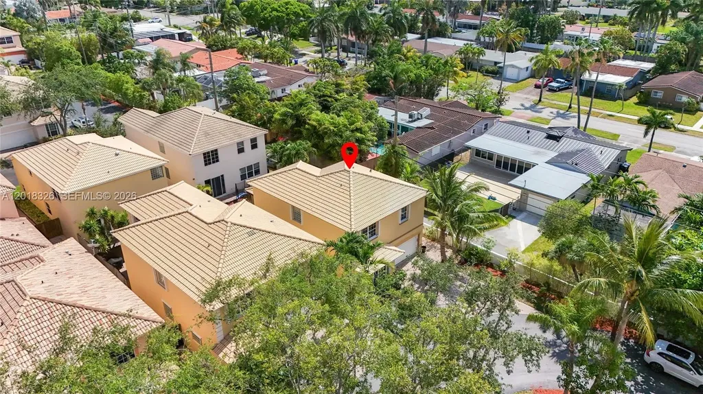 1282 Grant Court Hollywood FL 33019