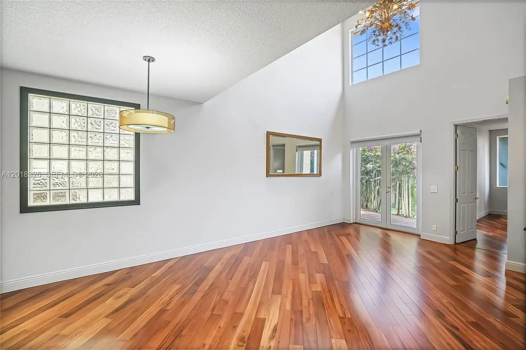 1282 Grant Court Hollywood FL 33019
