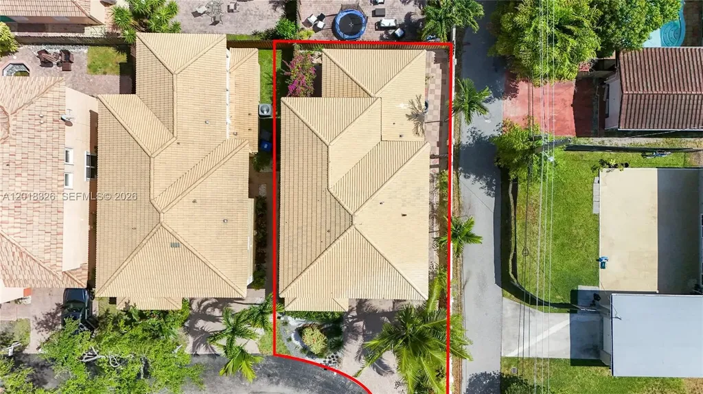 1282 Grant Court Hollywood FL 33019