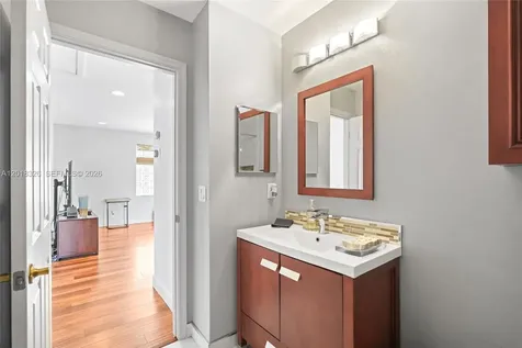 1282 Grant Court Hollywood FL 33019