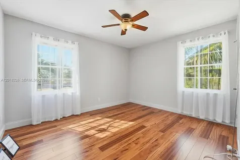 1282 Grant Court Hollywood FL 33019