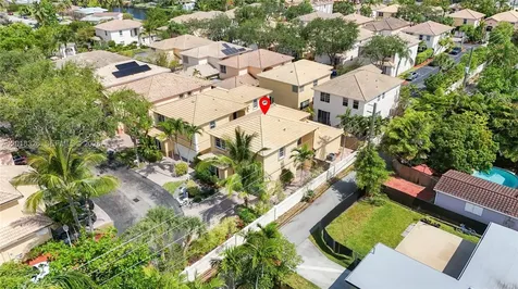 1282 Grant Court Hollywood FL 33019
